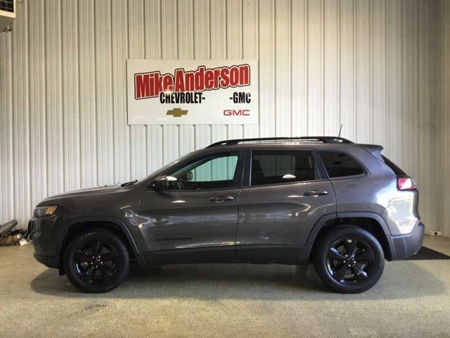 2019 Jeep Cherokee — side profile view