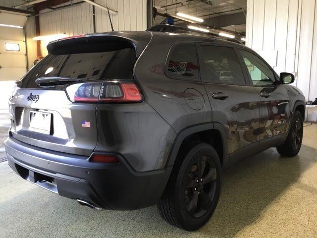 2019 Jeep Cherokee — interior view
